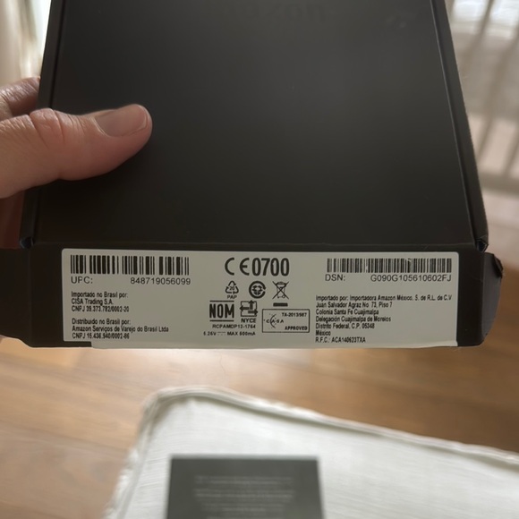 Amazon Kindle Paperwhite - Black - Picture 4 of 4